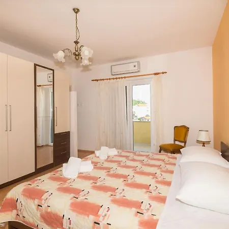 Marieta Appartement Makarska